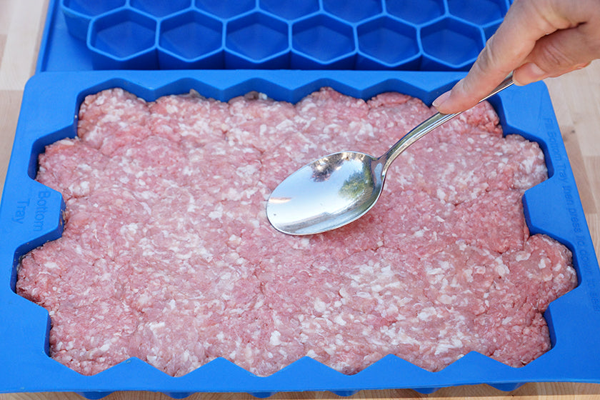 Khay làm 32 viên 1kg thịt Meatball Master Shapeandstore - Gia Dụng Nhà Việt